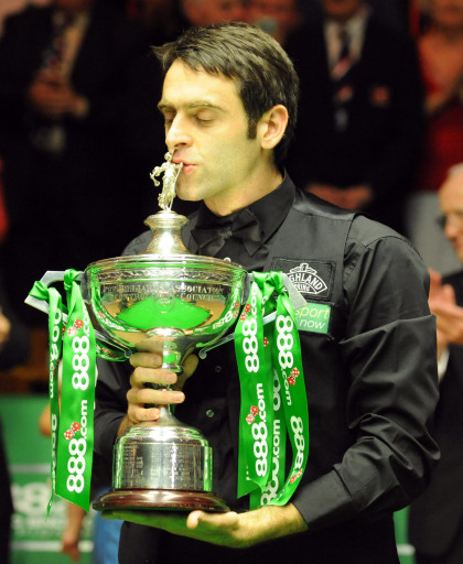 以领袖身份 以领袖身份