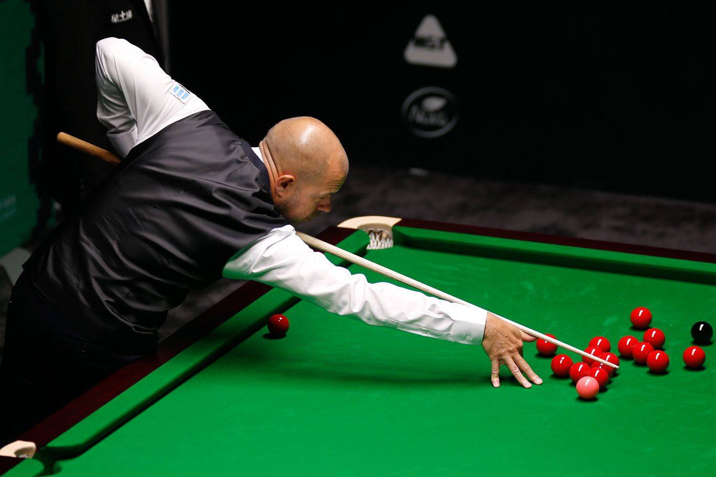 内还是给予 内还是给予